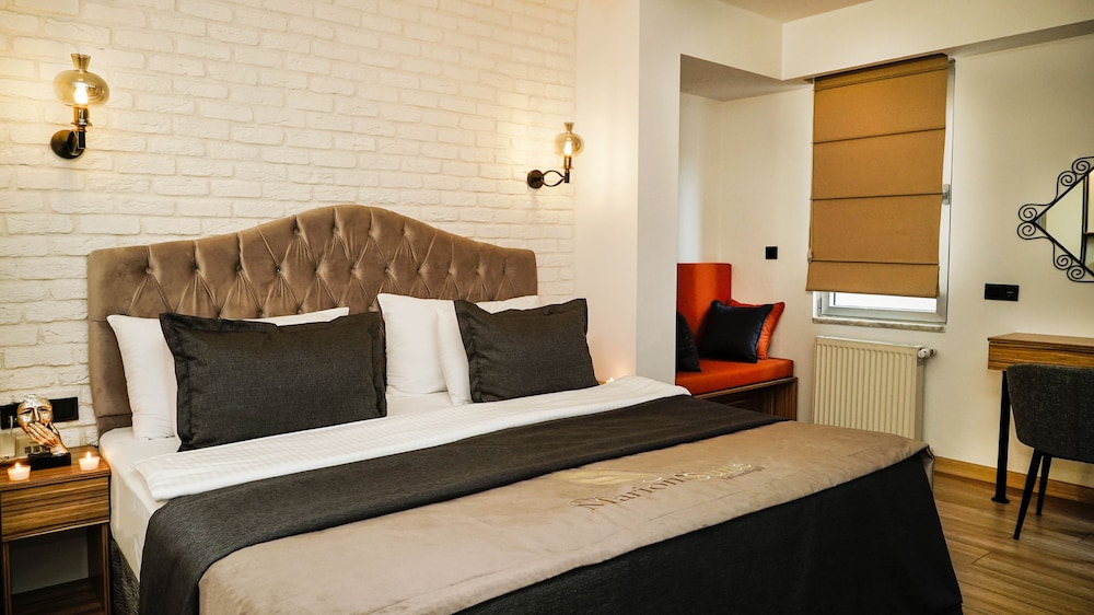 Hotel the Marions Suite 6/85