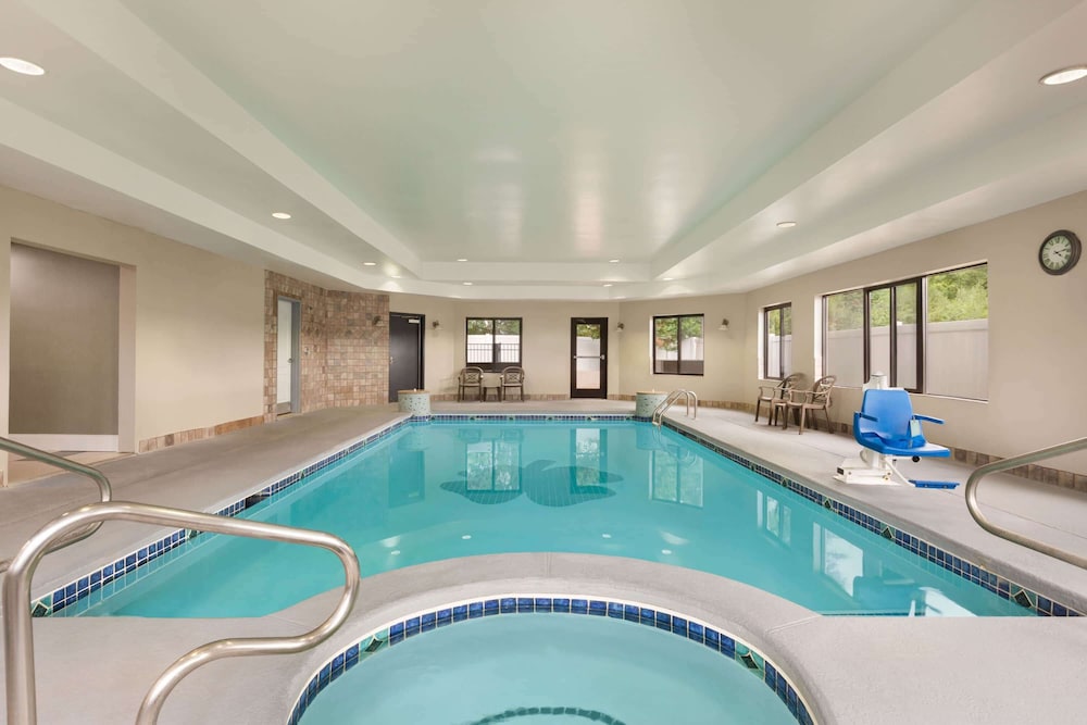La Quinta Inn & Suites by Wyndham Dublin 29/67