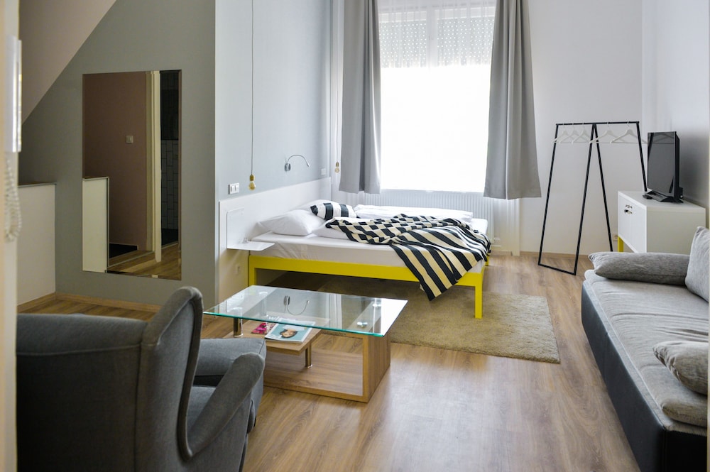The Magazine Hotel Apartments 23/70