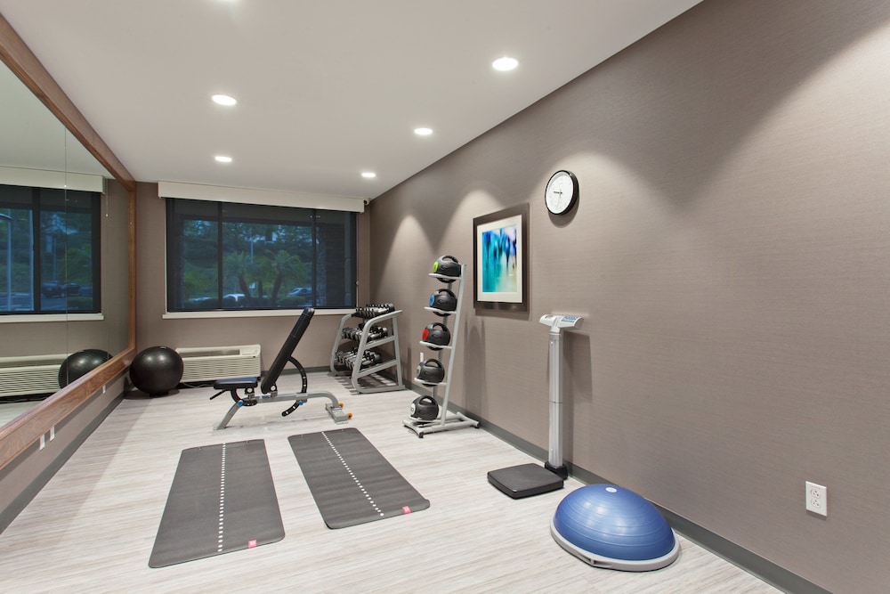 Holiday Inn Diamond Bar 34/58