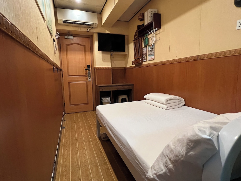 Wee.Classic Inn 6/30