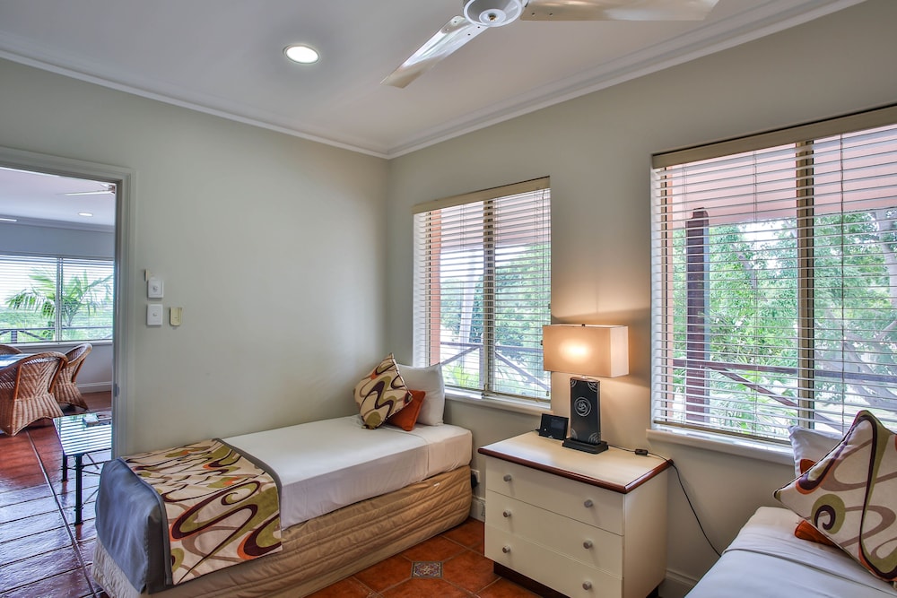 Moonlight Bay Suites 29/41