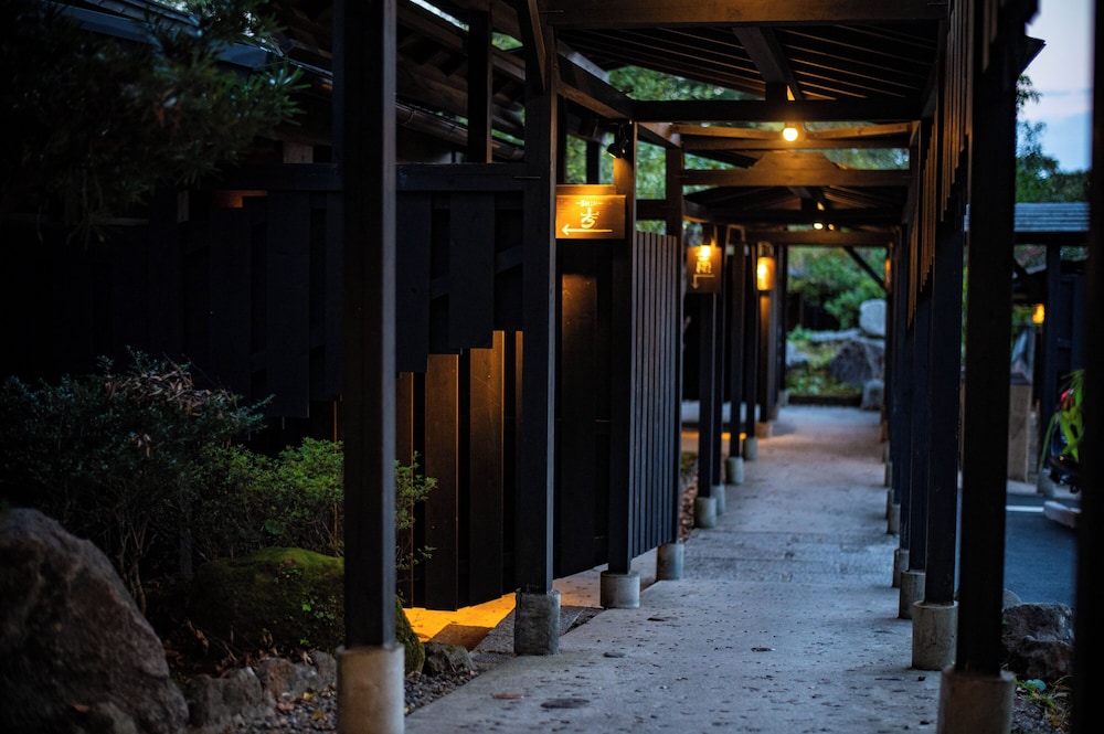 Beppu Kaizan (ex Hotel Zenshitsu Rotentsuki Hanare No Yado Beppu Yuya) 46/50