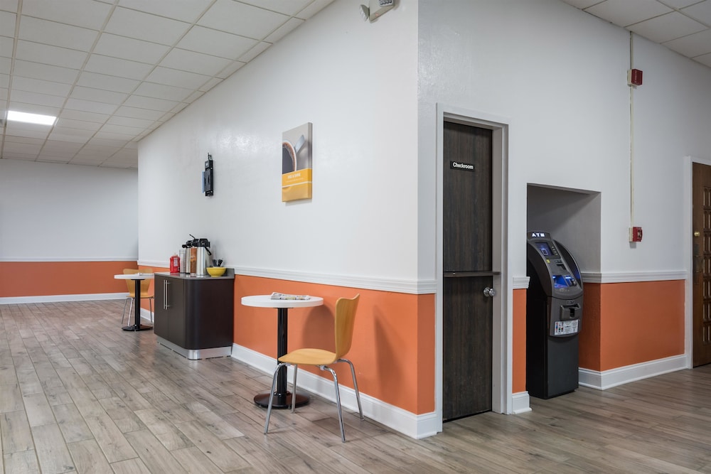 Motel6 Oriskany, NY 7/57