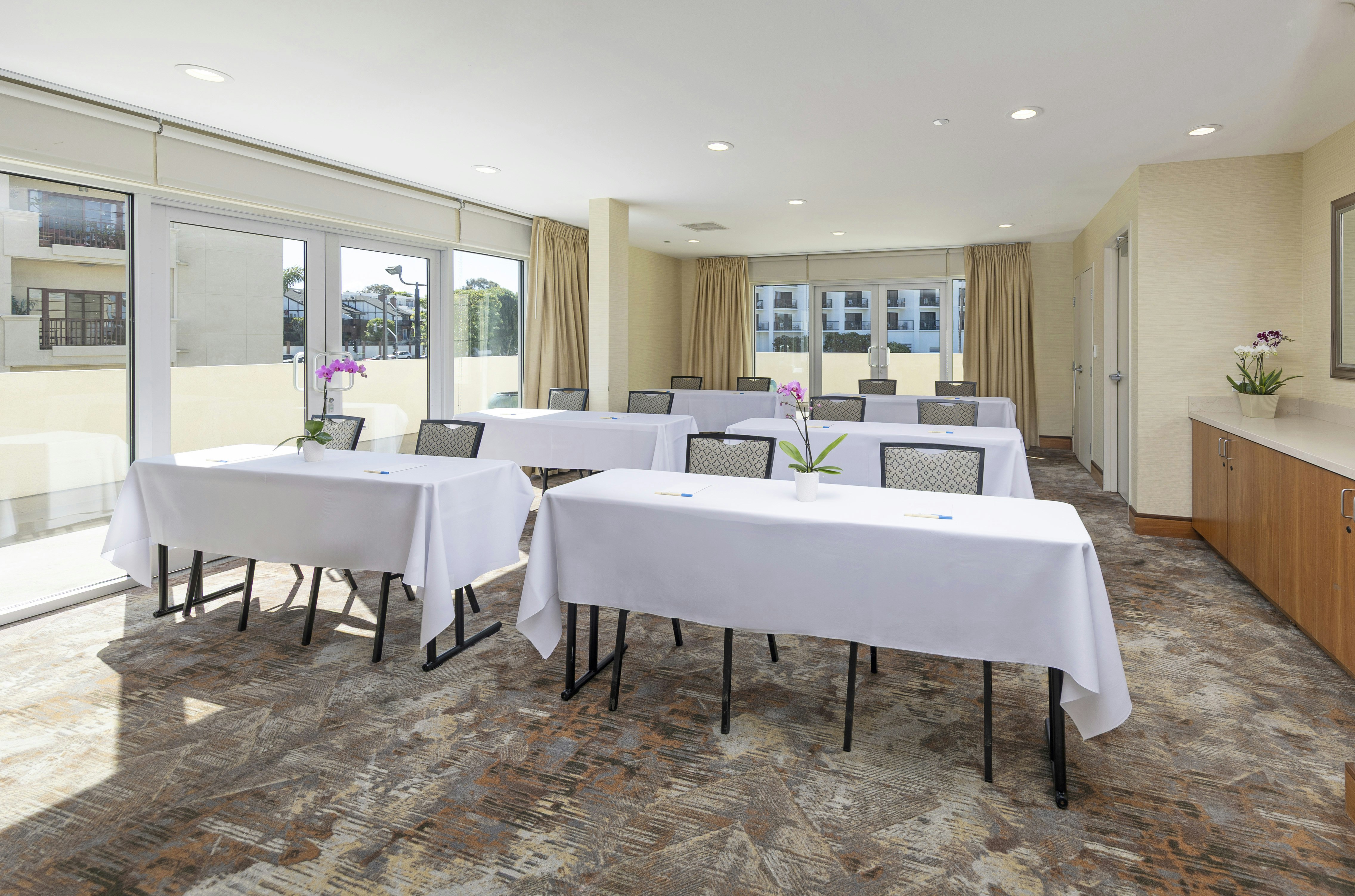 Redondo Beach Hotel Tapestry Collection By Hilton 55/76