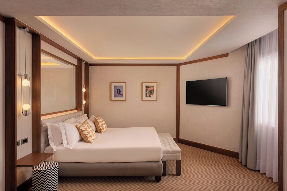 Hotel Ercilla de Bilbao, Autograph Collection 14/50