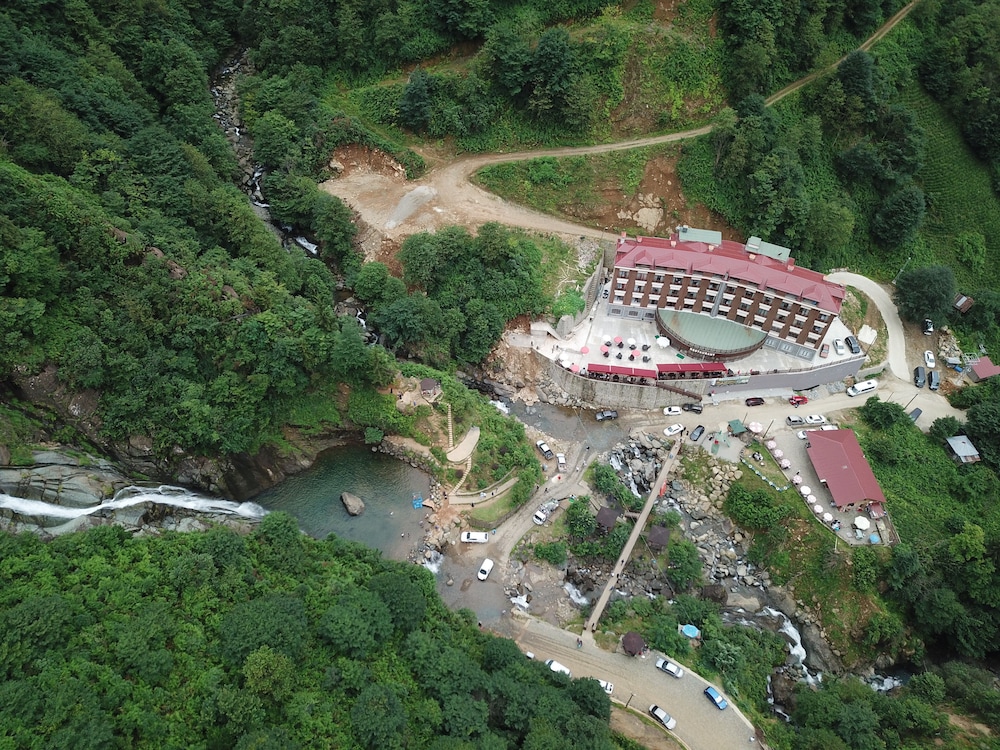 Grand Selale Hotel 46/50