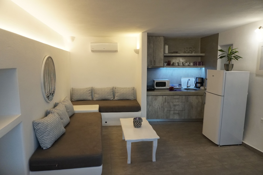 Zatrikion Villas Santorini 31/47