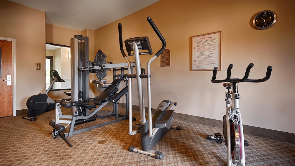 Best Western Plus Bass Hotel & Suites 15/22