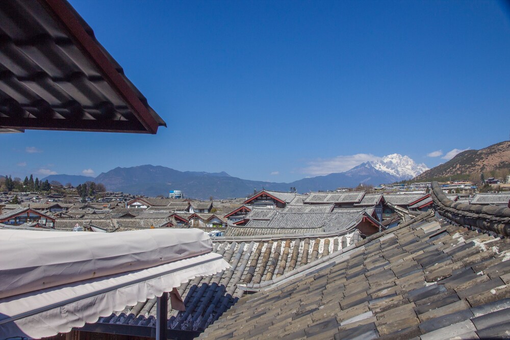 Lijiang Xueshanyu Inn 28/36