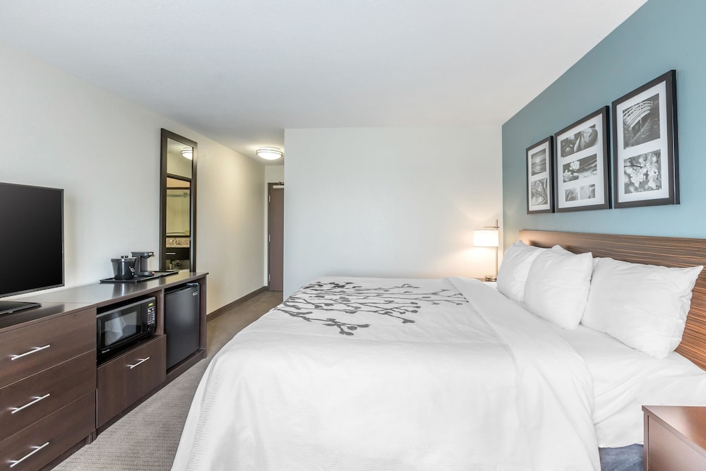 Sleep Inn & Suites West Des Moines near Jordan Creek 13/39