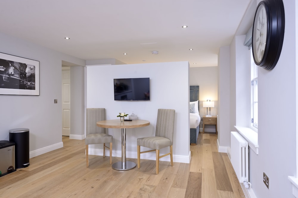Destiny Scotland New Town Apartments 9/15