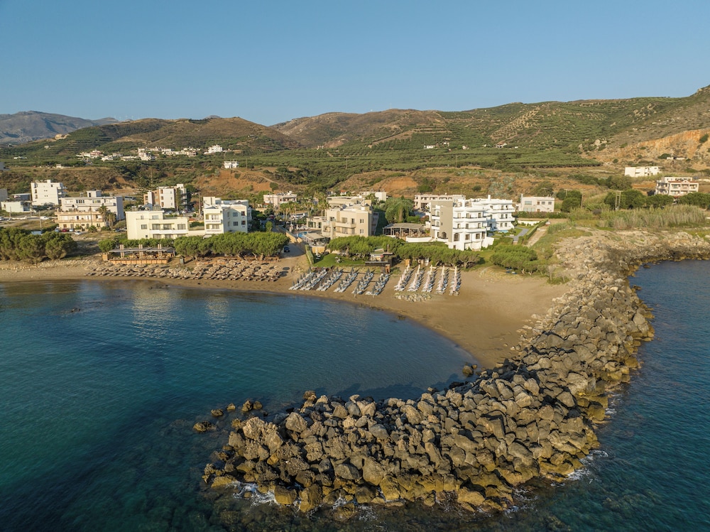 Molos Bay Hotel 40/50