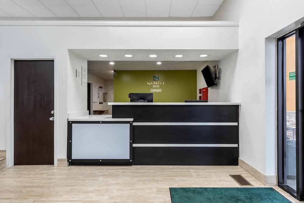 Quality Inn Coraopolis - Pittsburgh Airport 3/32