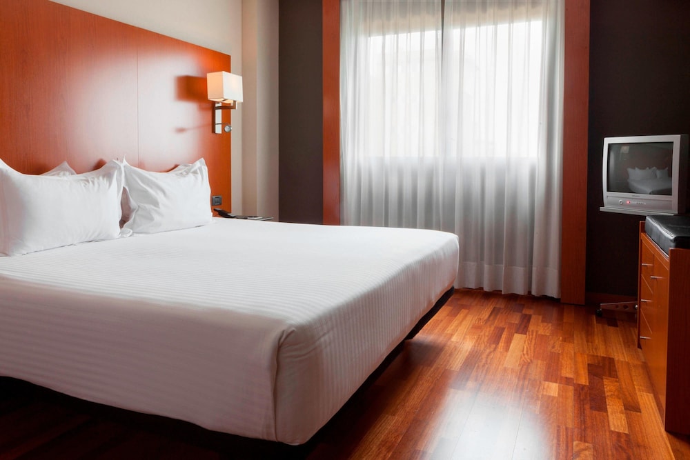 Ac Hotel Sevilla Forum 7/28