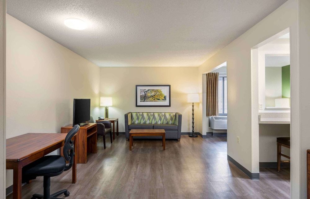 Extended Stay America - Omaha - West 35/52