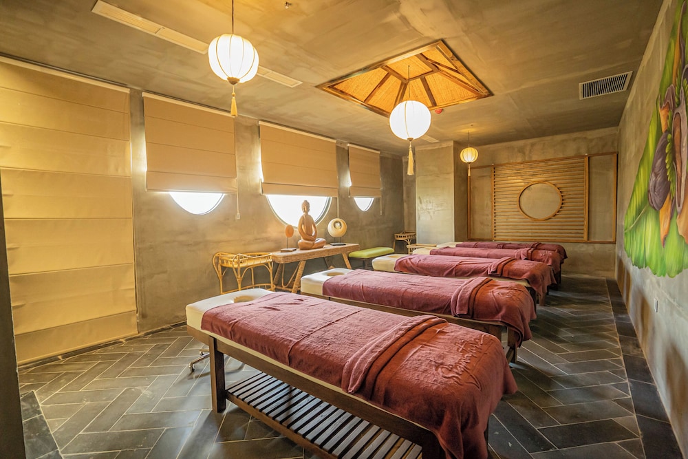 The Signature Hotel Nha Trang 24/50