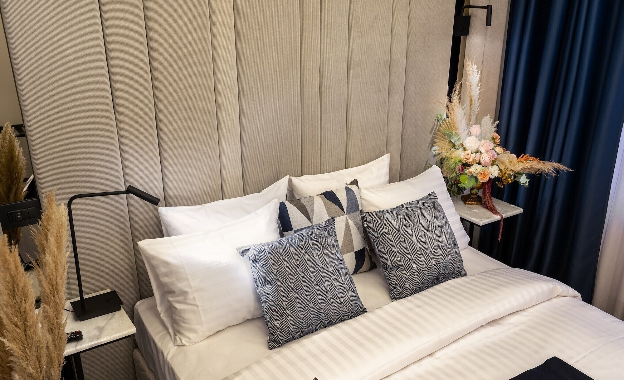 SUPERIOR, TWIN BEDS