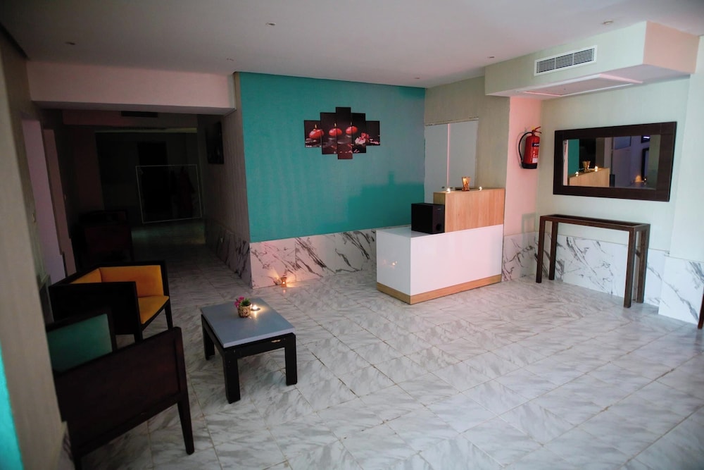TMK L Atrium Yasmine Hammamet 12/60