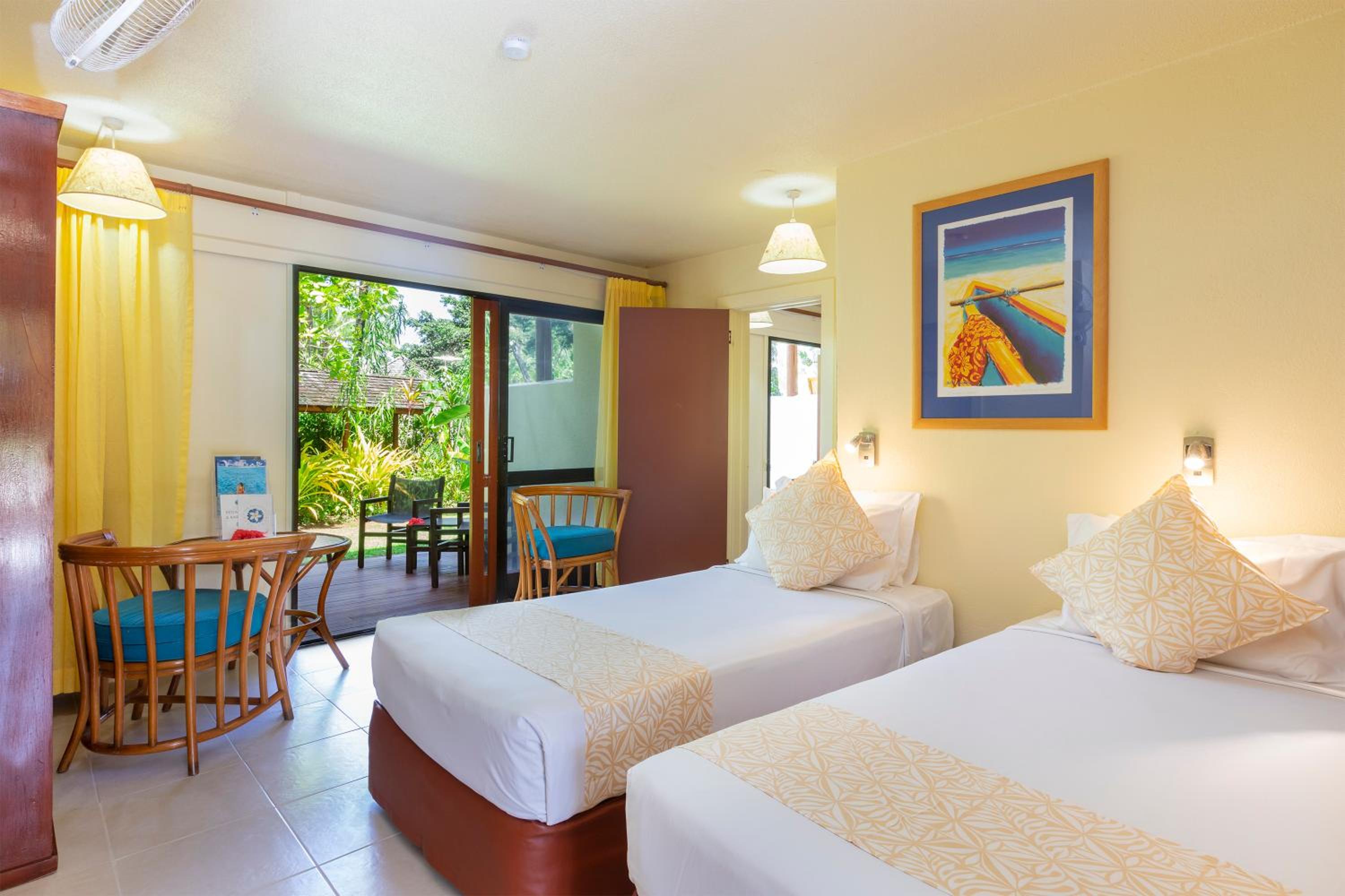 Four Bedroom Beachside Interconnecting Family Suite
