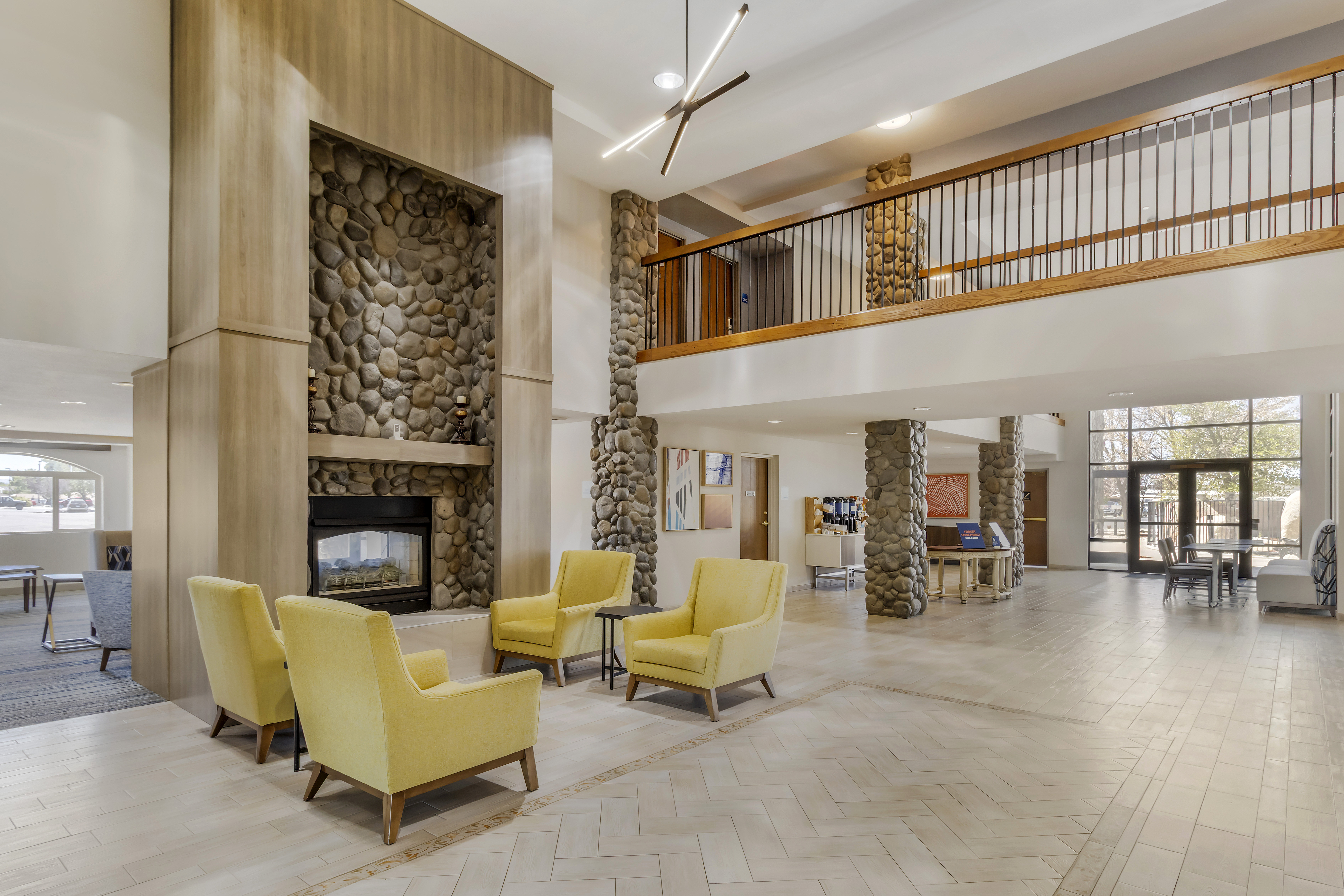 Holiday Inn Express Fallon 55/81