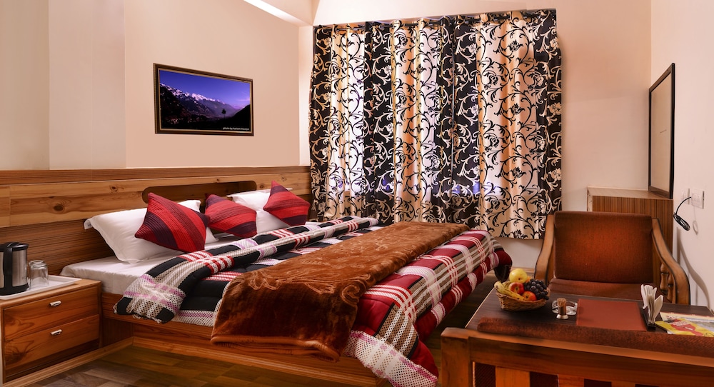 Utopia Resort 24/72