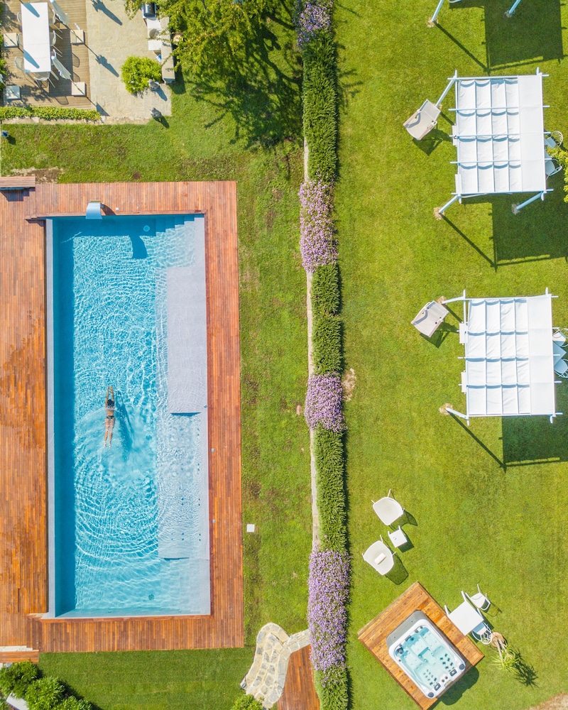 Villa Riviera Suites 40/50