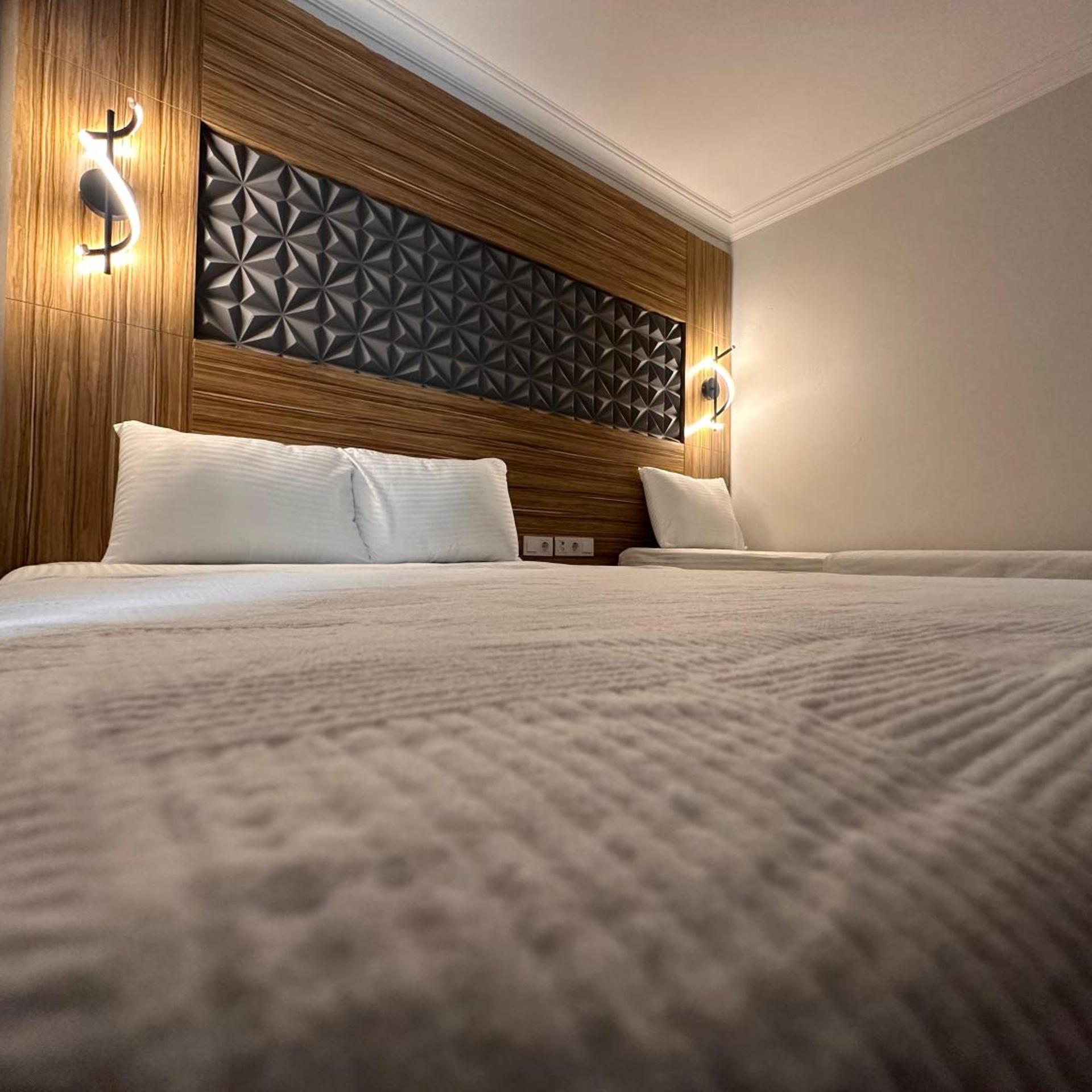 Royal Ezel Hotel 20/50