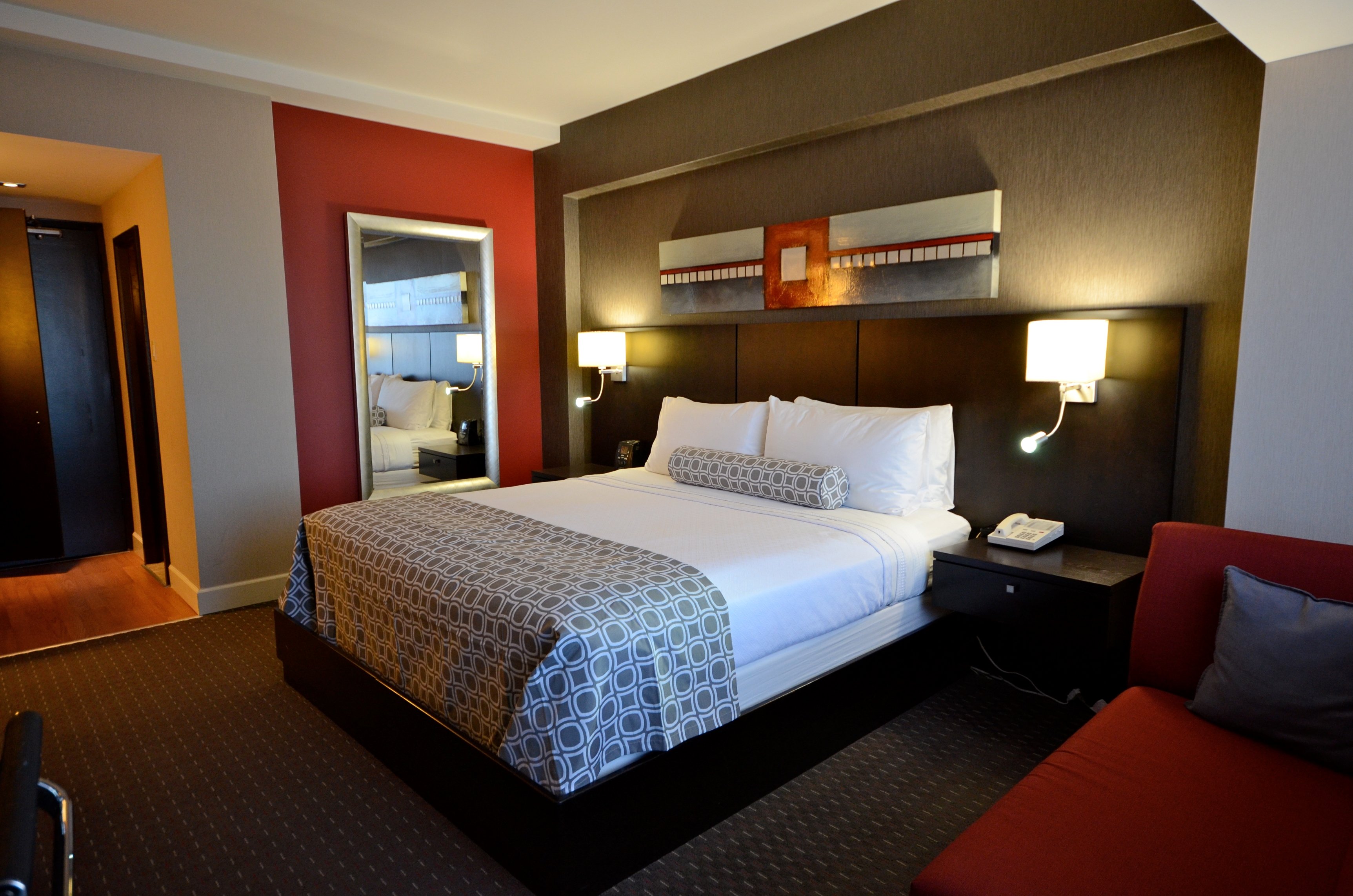 Armon Plaza Montreal Airport 23/62