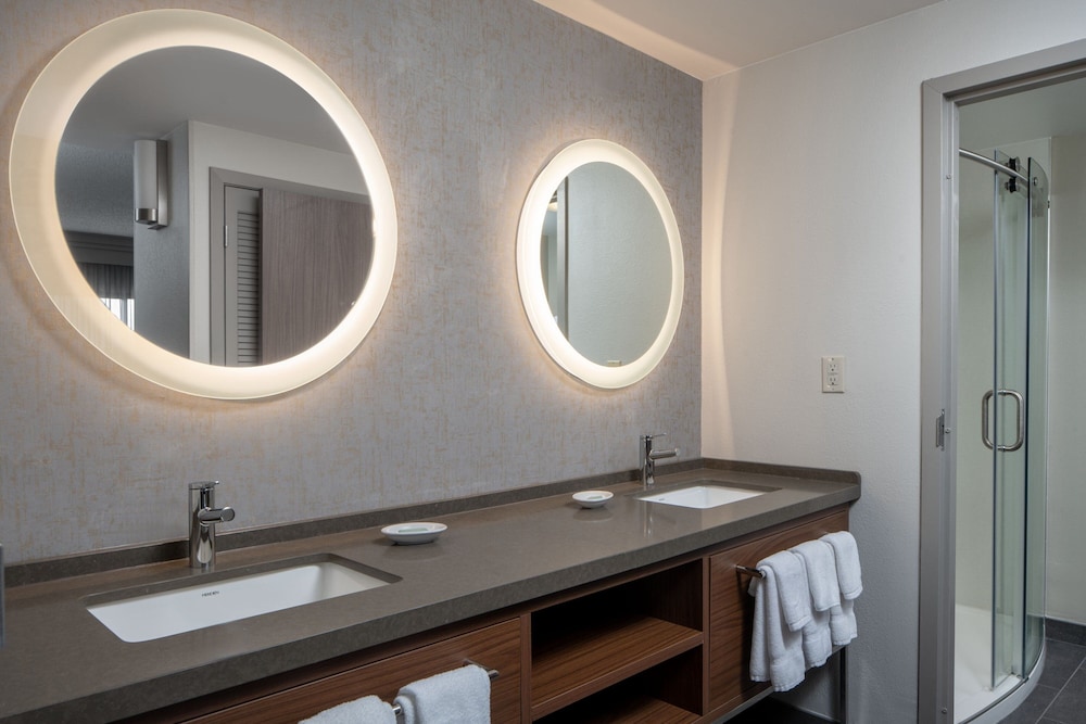 Courtyard By Marriott New Orleans Metairie 42/47