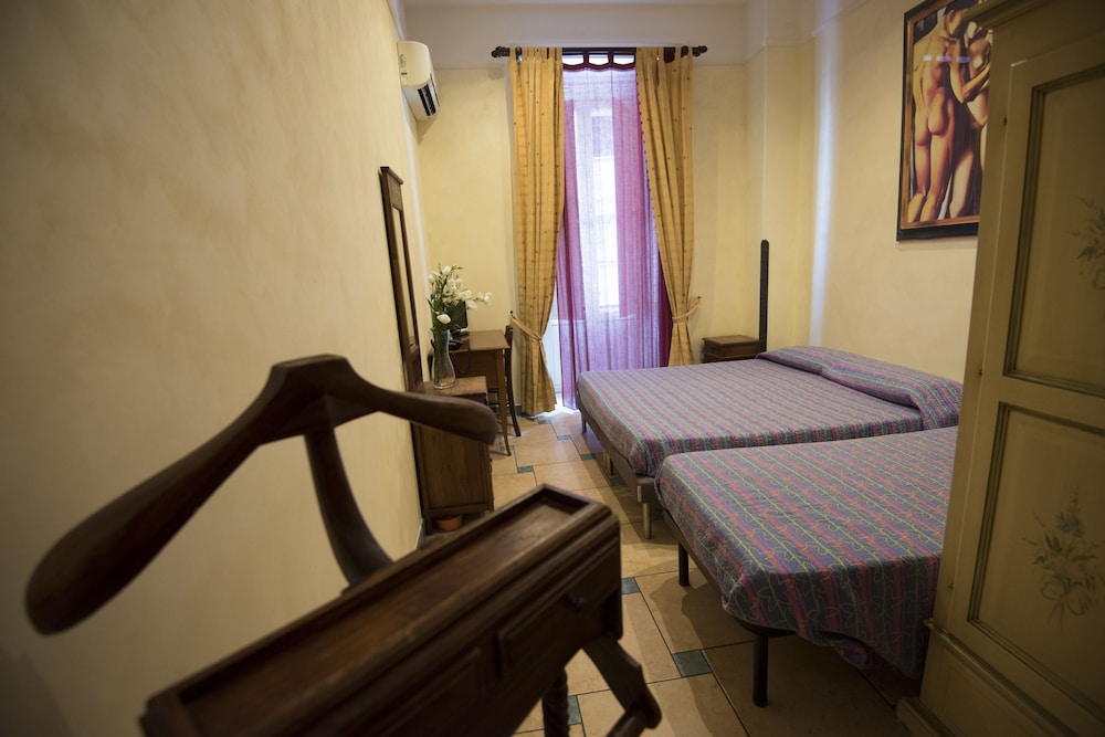 Schilizzi Hotel 14/50