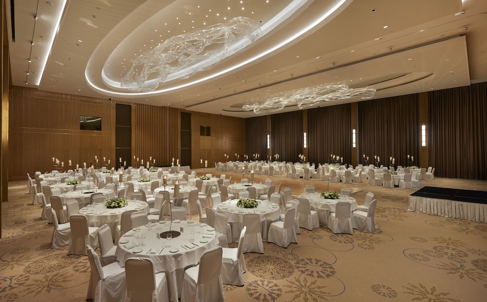 Hyatt Regency Tashkent 65/72