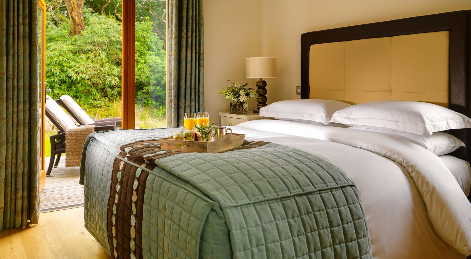 2 Bedrooms, Vip, Courtyard, Lodge, Queen and Twin Beds