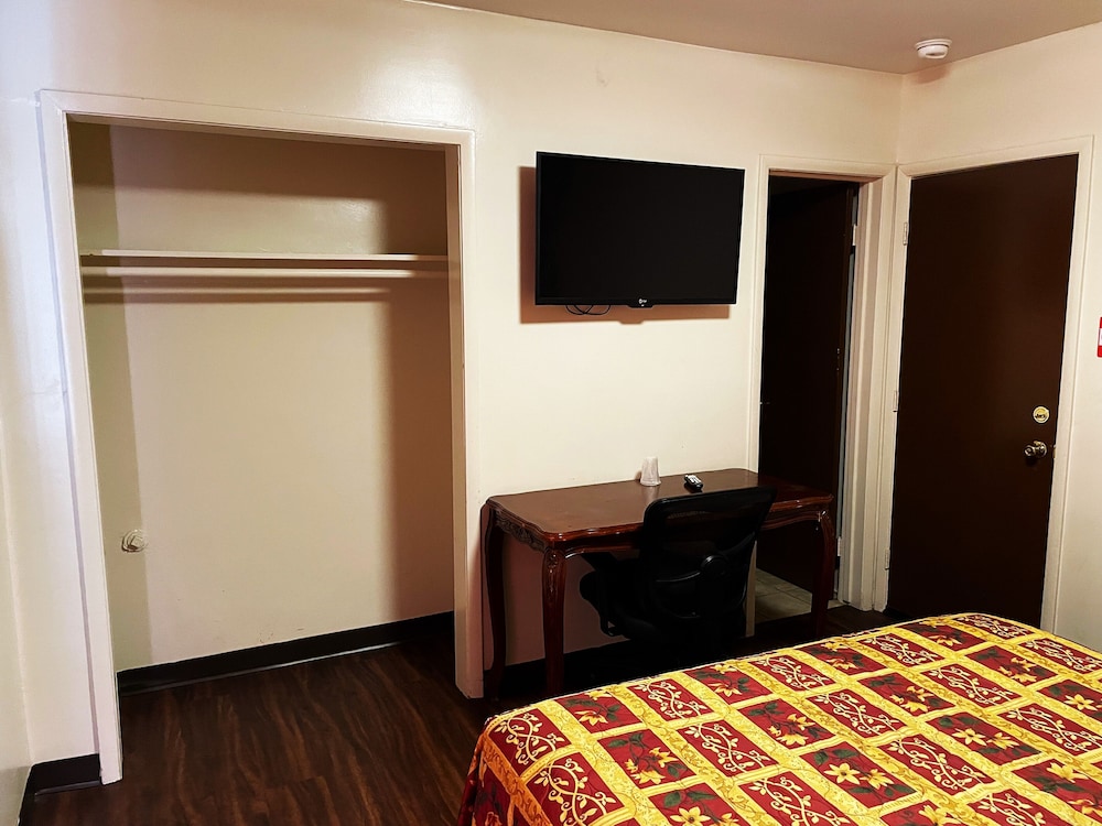 Lido hotel 14/25