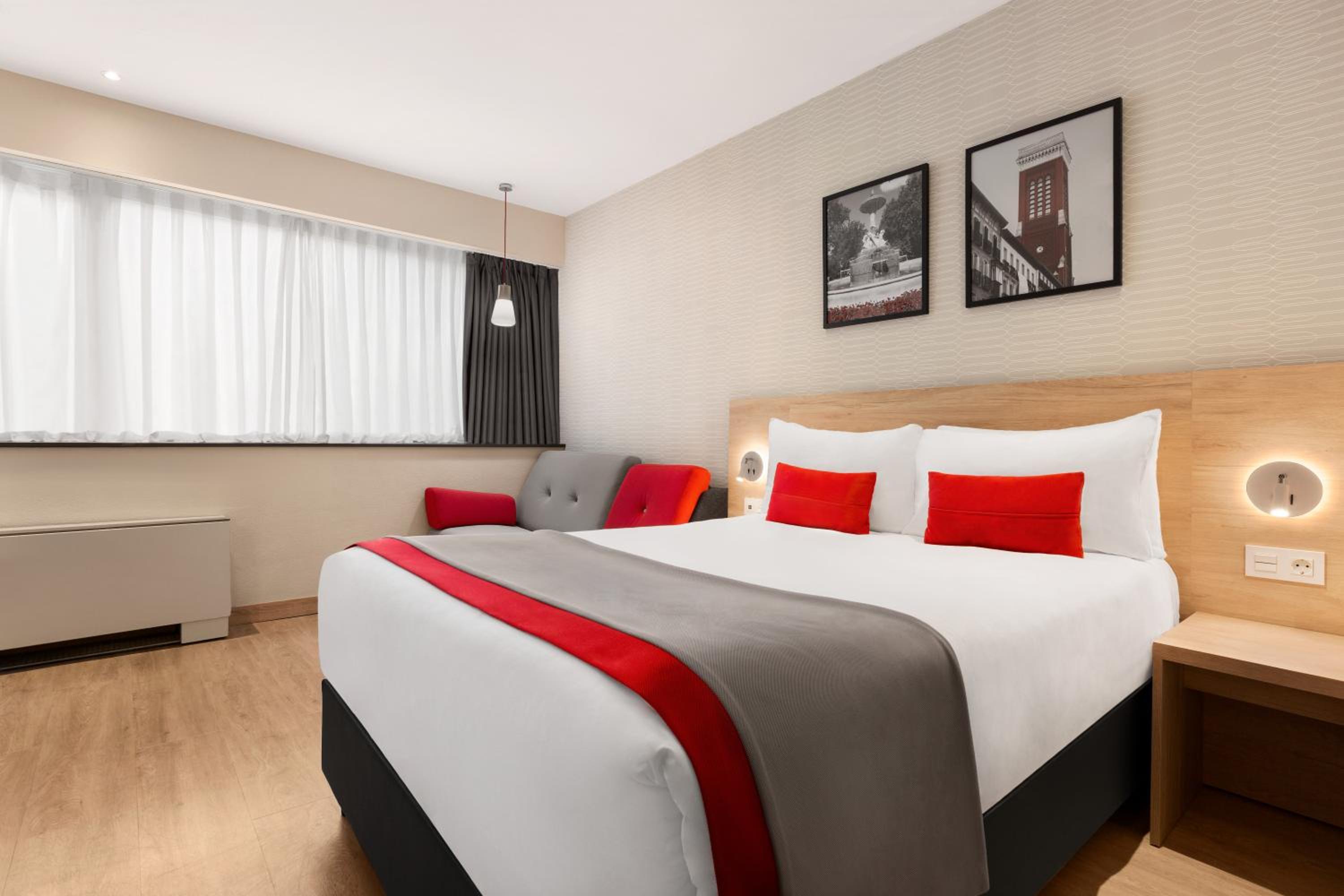 Room, Double or Twin Bed
