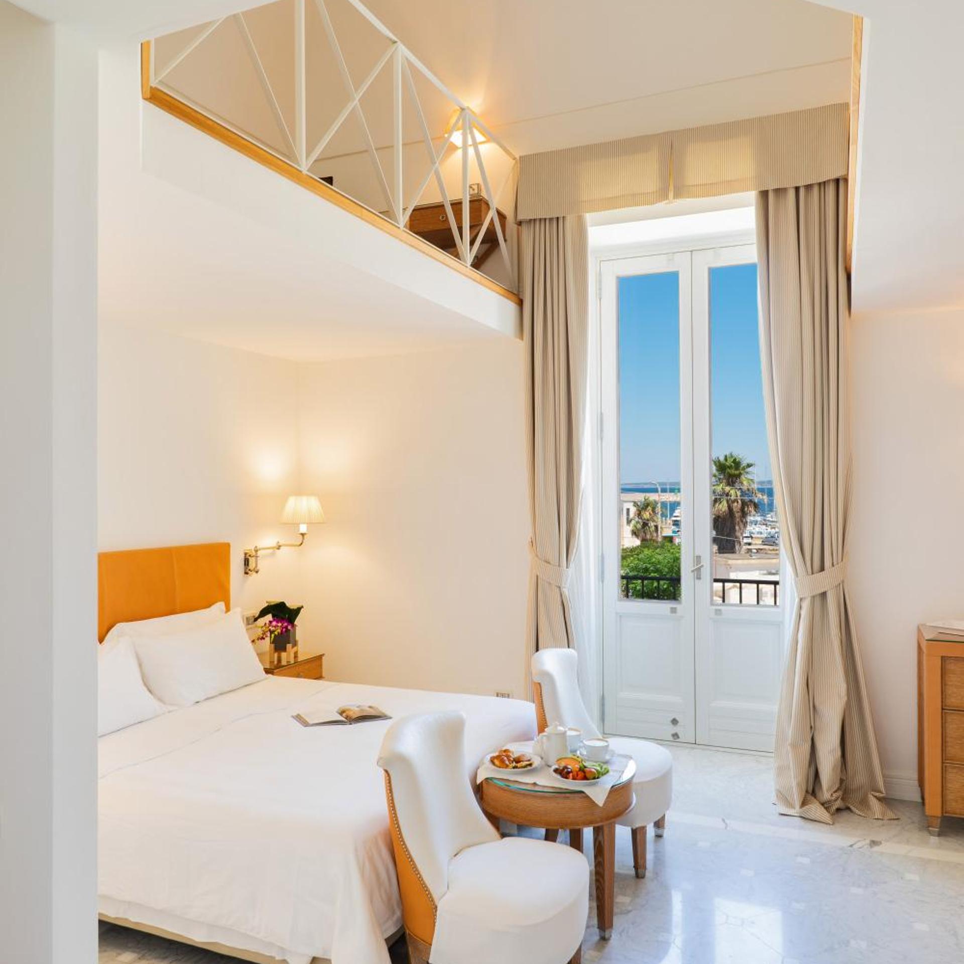 Grand, Suite, Two Story