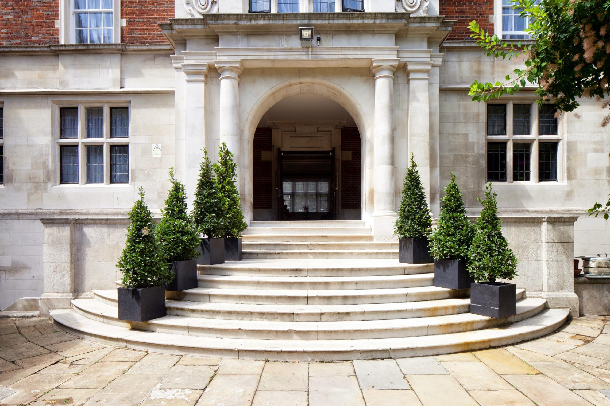 Wellington Hotel by Blue Orchid in LONDON