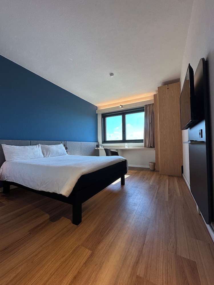 Ibis Roma Fiera 14/50