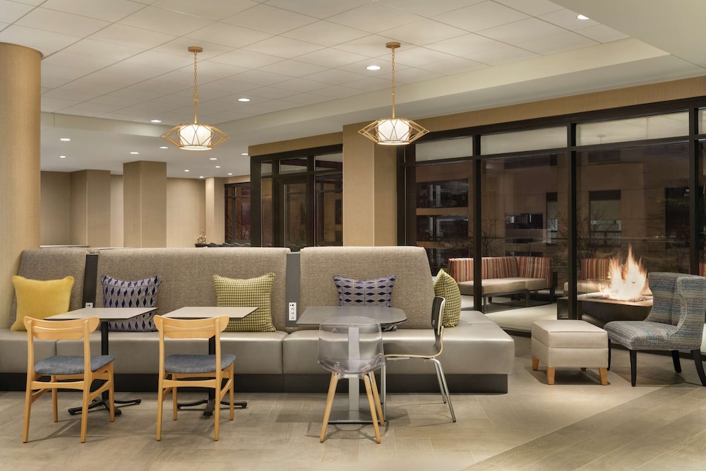 Home2 Suites By Hilton Chicago River North 34/55