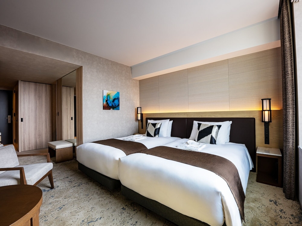 DELUXE, TWIN BEDS