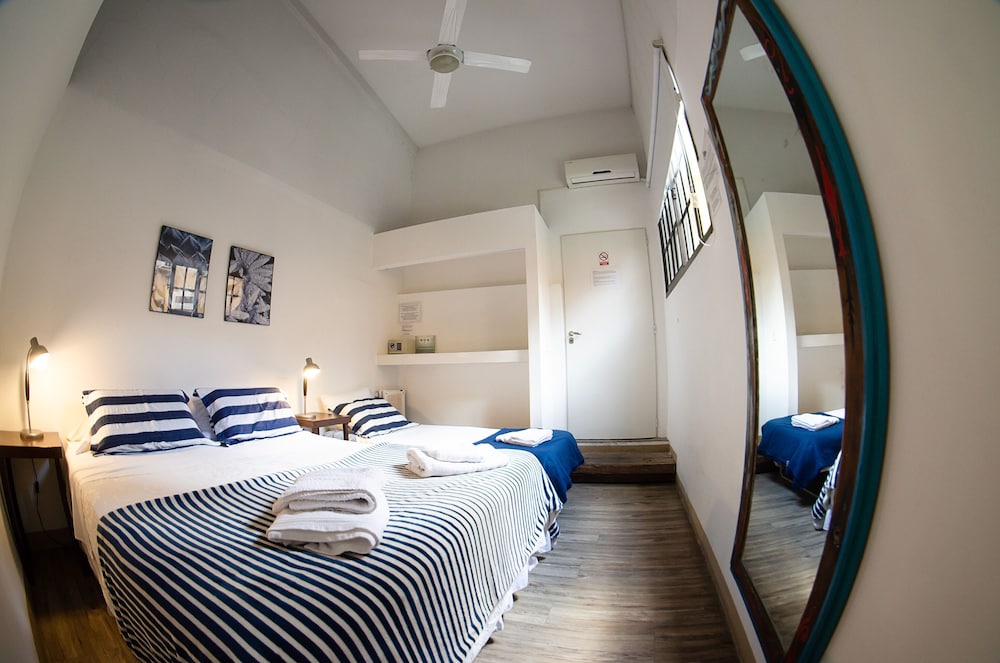 ROOM, TRIPLE, PRIVATE BATHROOM