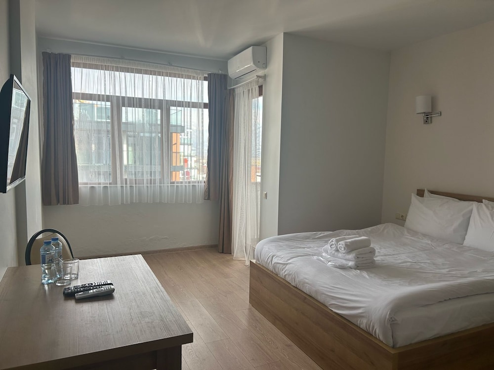Aqua Batumi Hotel & Apartments 11/46
