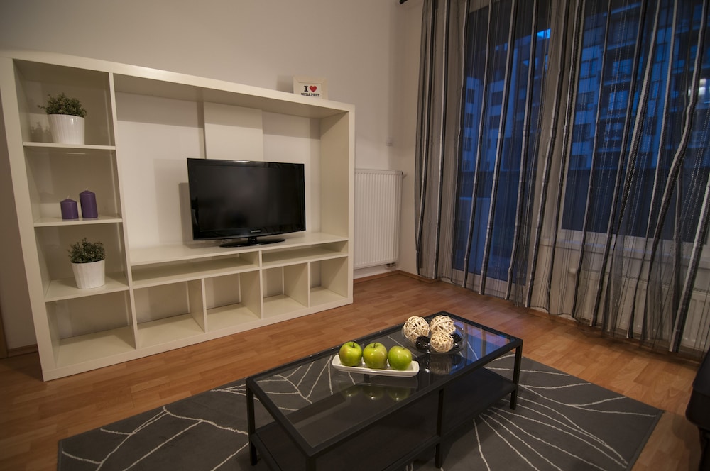 CORVIN CENTER SUITES 53/87