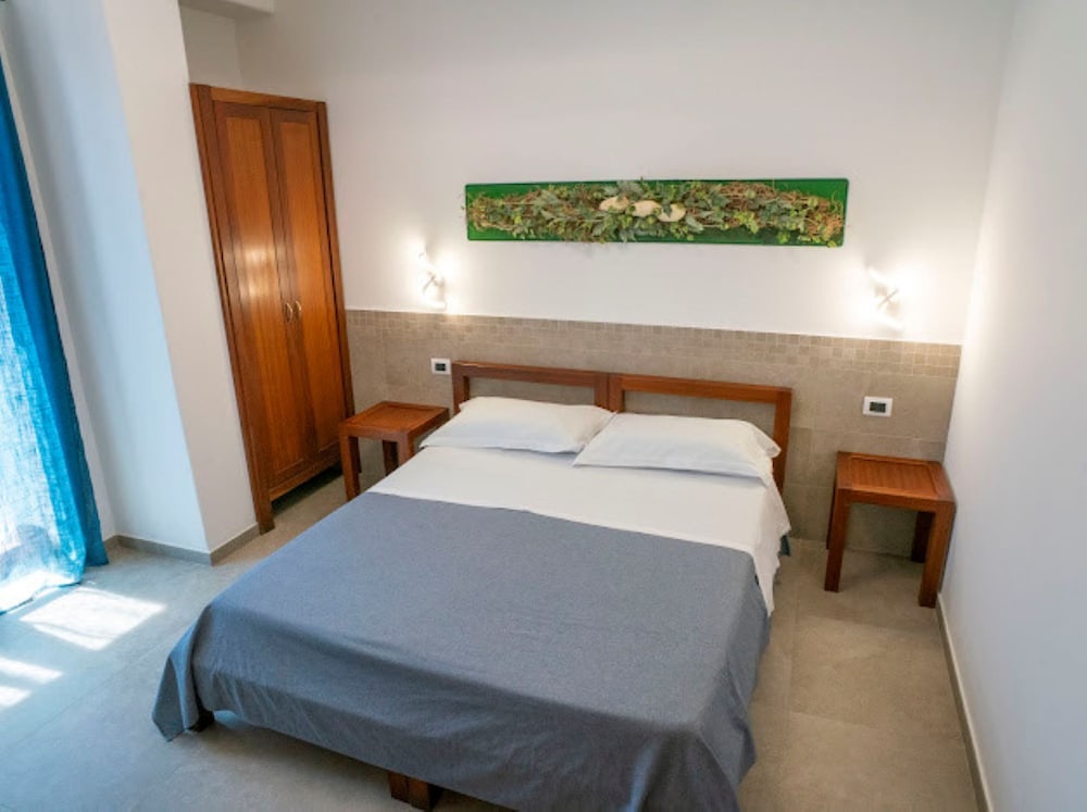 Petit Hotel 15/50