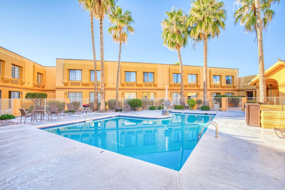 Best Western Green Valley Inn 2/40