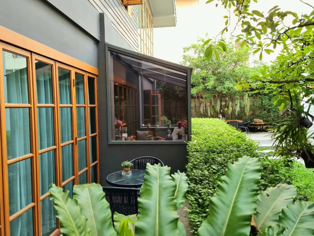 Vali Villa Bangkok 2/50