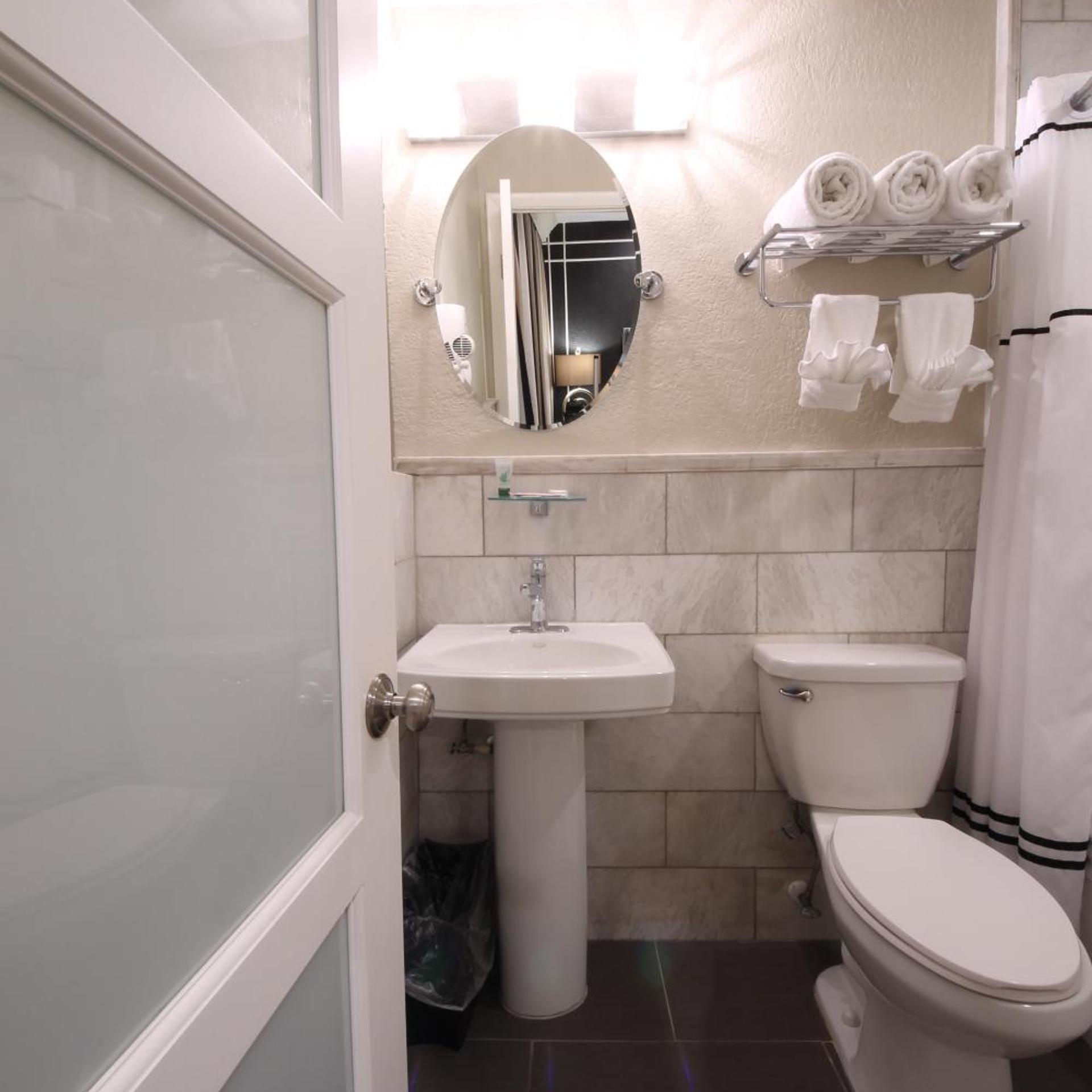 Hyde Park Hotel 40/51