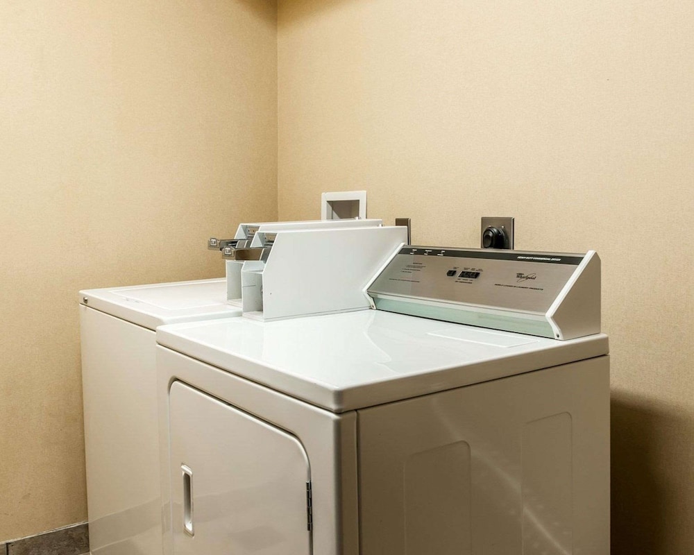 Quality Inn Suites Mattoon 16/39
