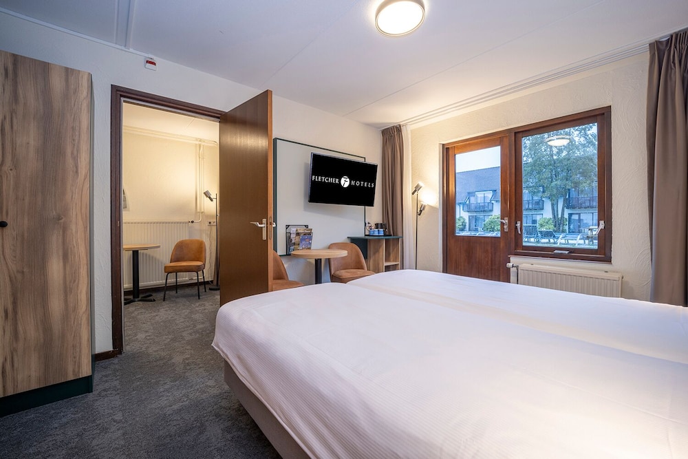 FAMILY, 4 BEDS