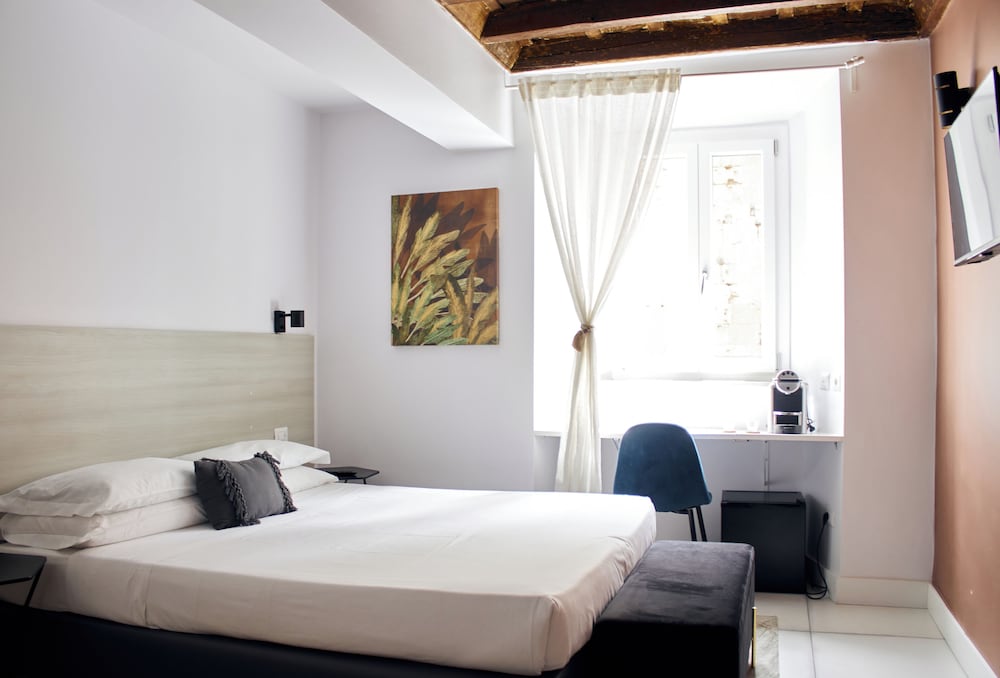 DELUXE, DOUBLE OR TWIN BED, CITY VIEW, PRIVATE BATHROOM
